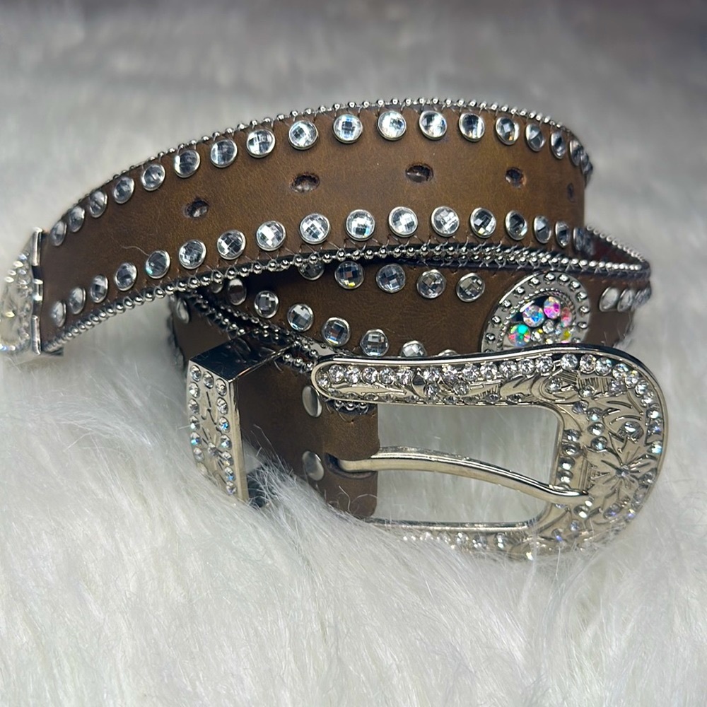 Blazin Roxx Brown w/ Rhinestones and Conchos Scalloped Western Belt|Cavender’s